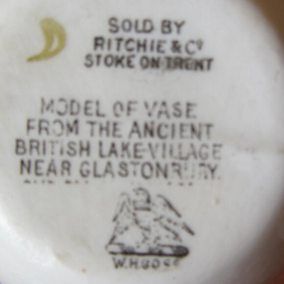 W.H. Goss crested heraldry china vintage Newcastle-under-Lyme (GC049 Grace) - Picture 8 of 8